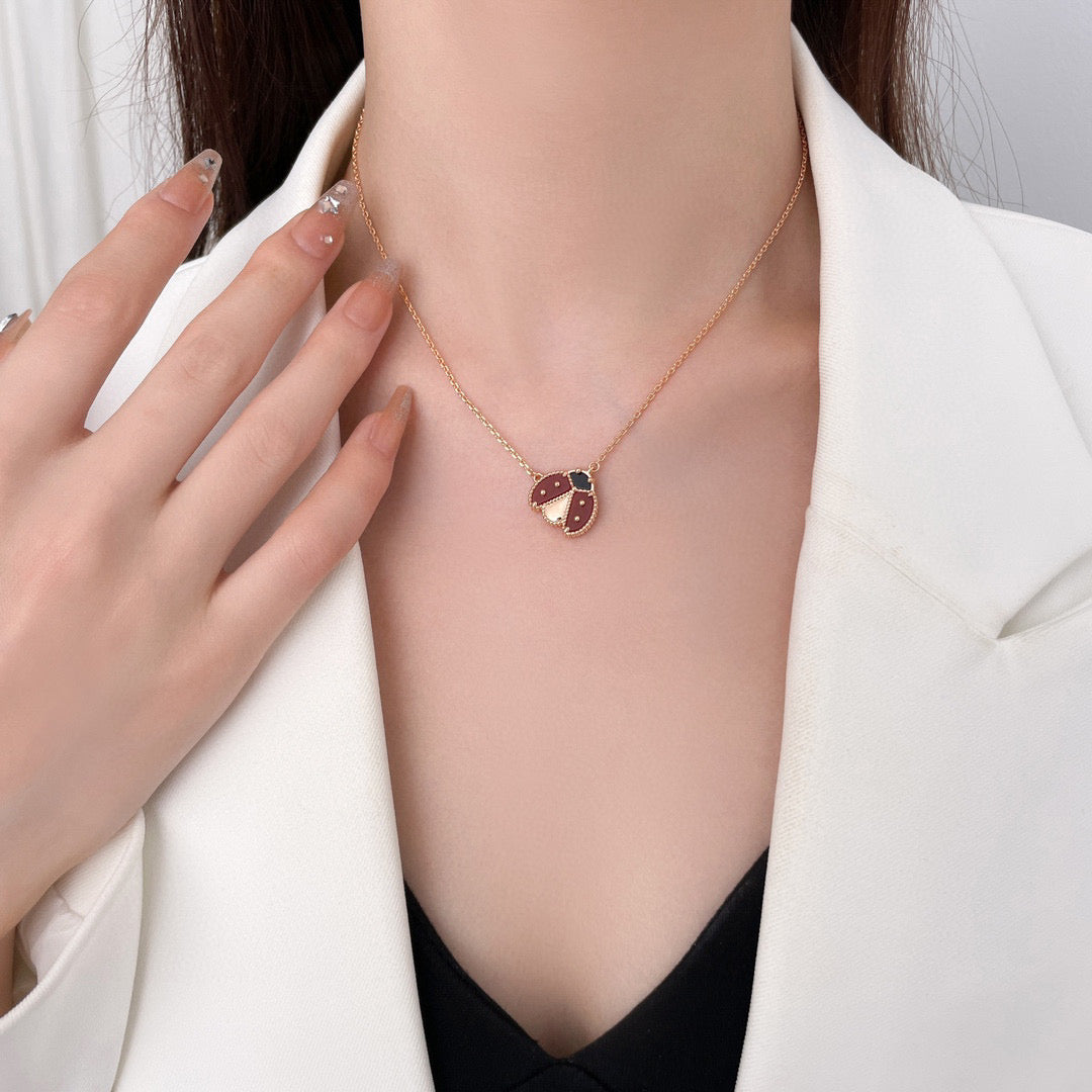 [Eterna Jewels]LUCKY  CARNELIANS LADYBUG NECKLACE