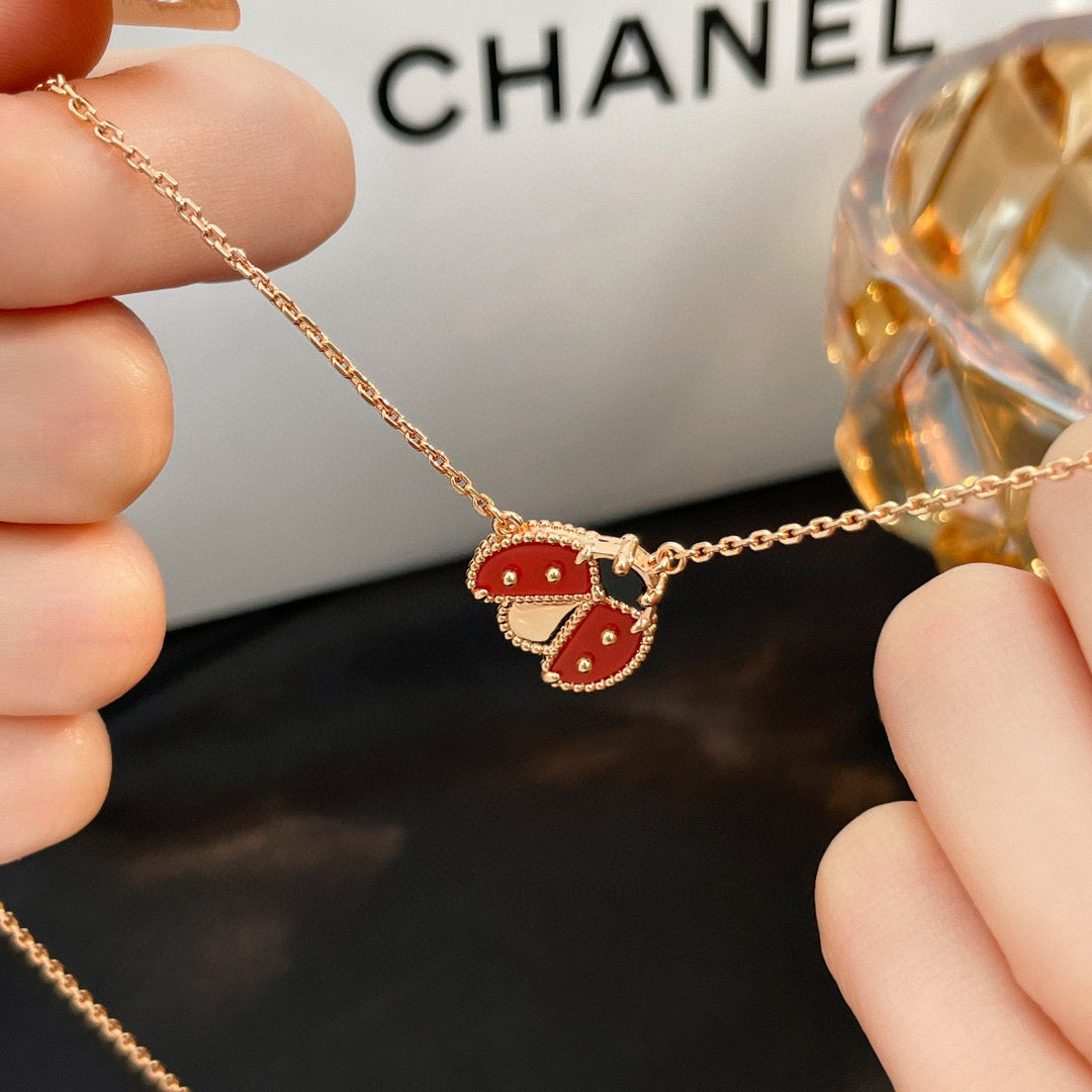[Eterna Jewels]LUCKY  CARNELIANS LADYBUG NECKLACE