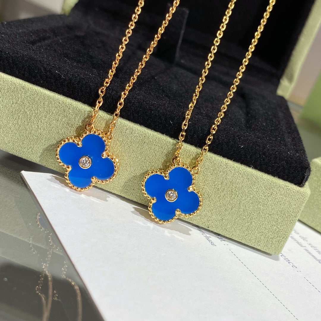 [Eterna Jewels]CLOVER 15MM DIAMOND AND BLUE AGATE NECKLACE