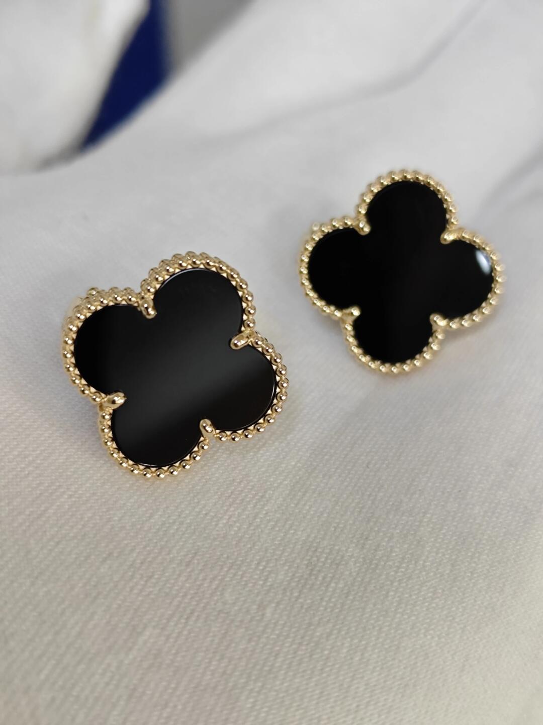 [Eterna Jewels]CLOVER 20MM BLACK MOP EARRINGS