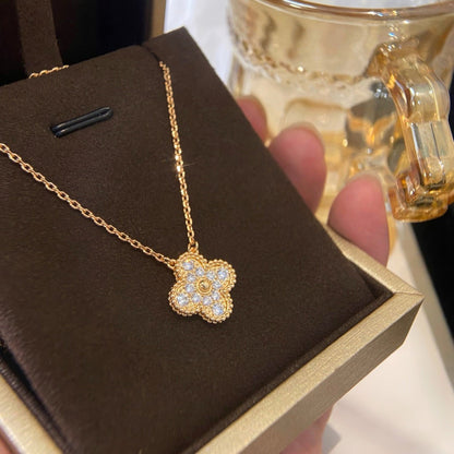 [Eterna Jewels]CLOVER 15MM DIAMOND SINGLE FLOWER NECKLACE