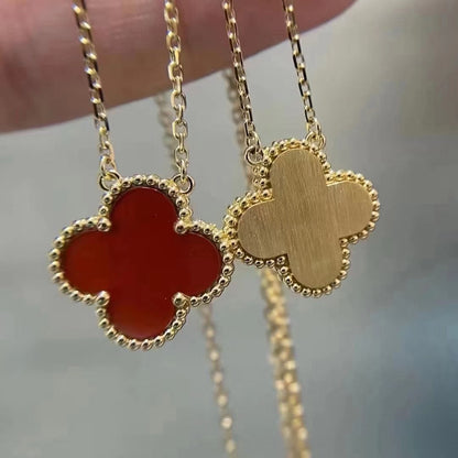 [Eterna Jewels]CLOVER 15MM CARNELIAN SINGLE FLOWER NECKLACE