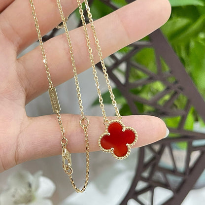 [Eterna Jewels]CLOVER 15MM CARNELIAN SINGLE FLOWER NECKLACE