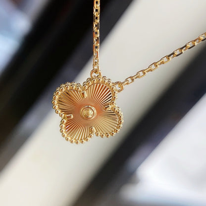 [Eterna Jewels]CLOVER 15MM LASER NECKLACE