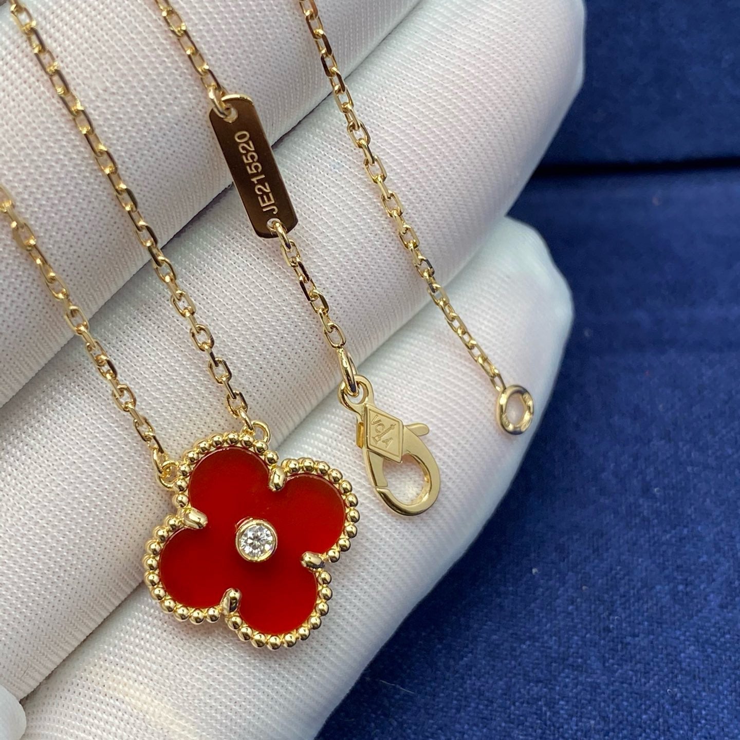 [Eterna Jewels]CLOVER 15MM DIAMOND CARNELIAN NECKLACE