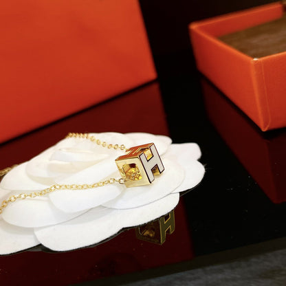 [Eterna Jewels]H WHITE SQUARE GOLD NECKLACE