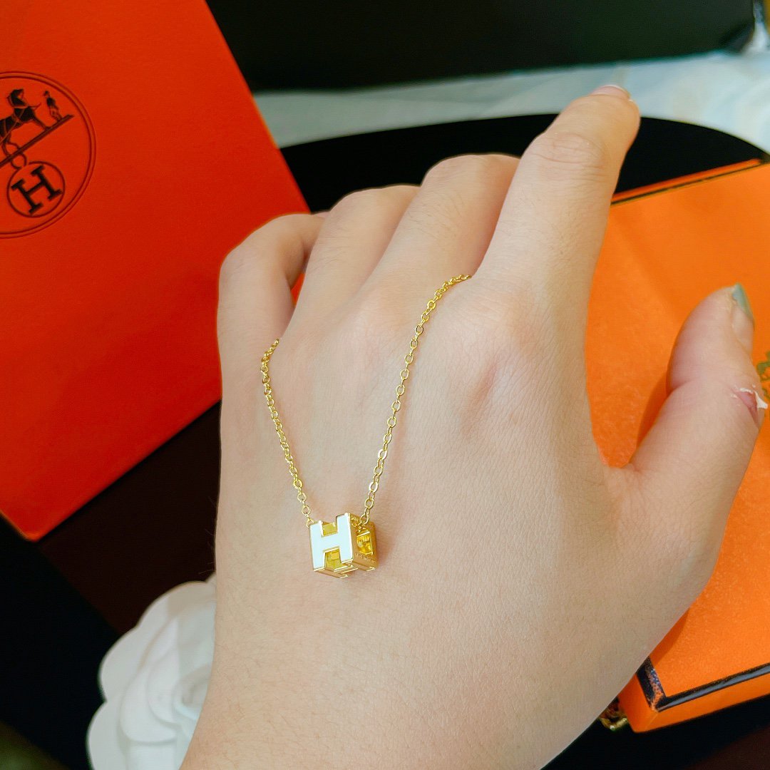 [Eterna Jewels]H WHITE SQUARE GOLD NECKLACE