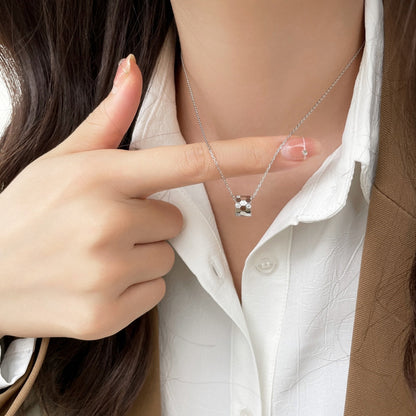 [Eterna Jewels]BEE MINI PEDANT DIAMOND NECKLACE