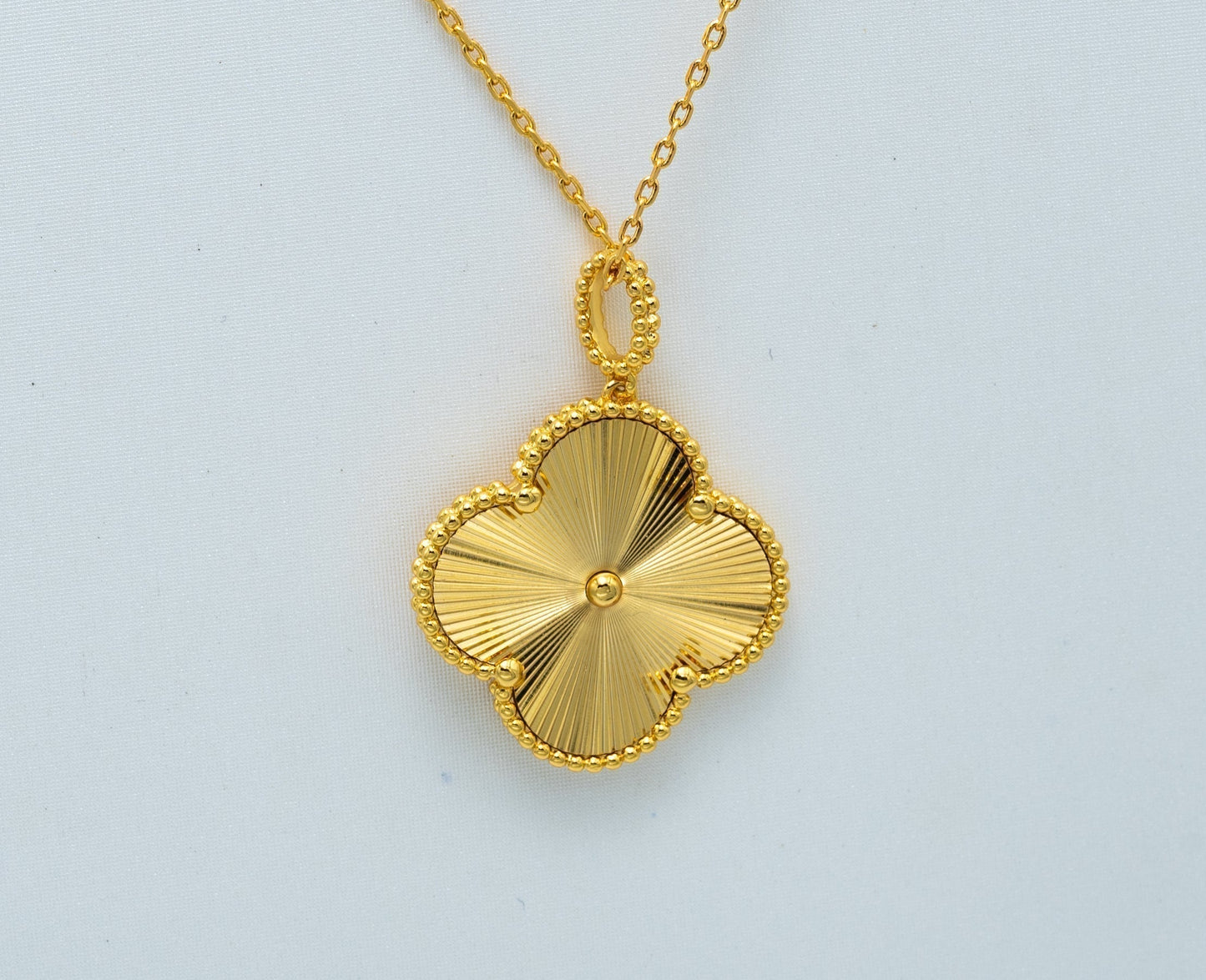 [Eterna Jewels]CLOVER 25MM PEDANT NECKLACE GOLD