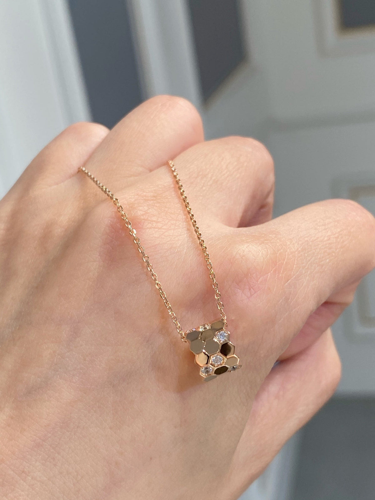 [Eterna Jewels]BEE LOVE DIAMOND NECKLACE