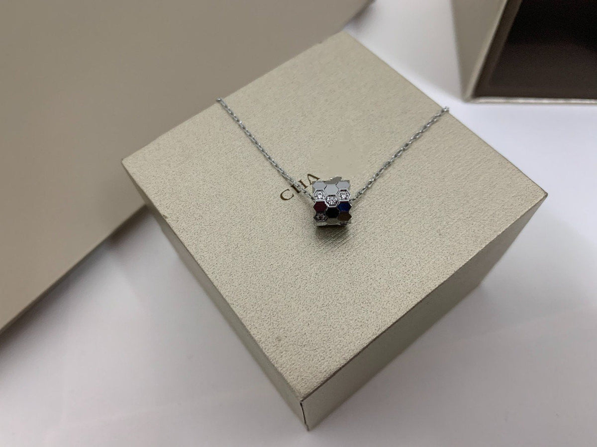 [Eterna Jewels]BEE LOVE DIAMOND NECKLACE