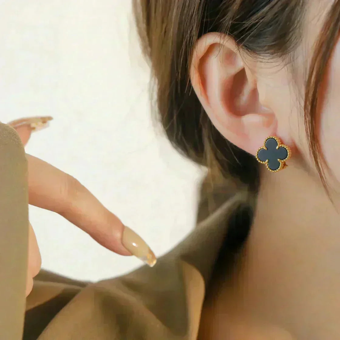 [Eterna Jewels]CLOVER MEDIUM 1 MOTIFS  ONYX STUD EARRINGS