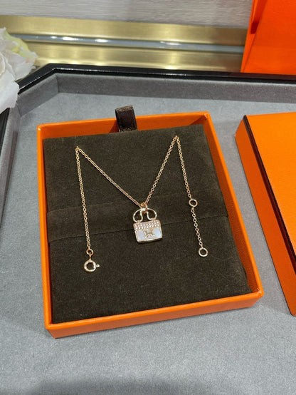 [Eterna Jewels]H CIRCE MOISSANITE PENDANT NECKLACE GOLD