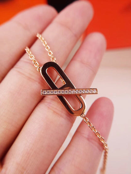 [Eterna Jewels]HM FIRE PIG NOSE NECKLACE TRENDY STREET