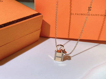 [Eterna Jewels]HM ADVANCED NICHE LOCK HEAD NECKLACE DIAMONDS