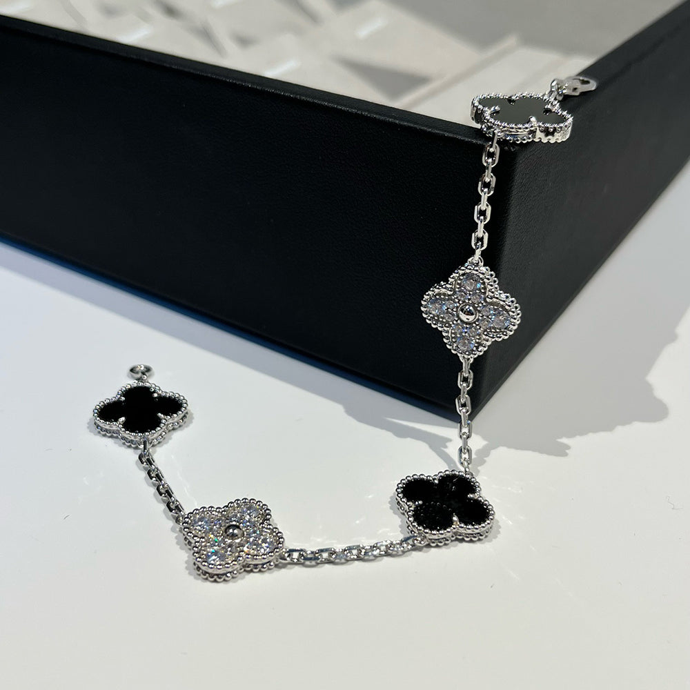 [Eterna Jewels] CLOVER 5 MOTIF ONYXS BRACELET COLLECTION