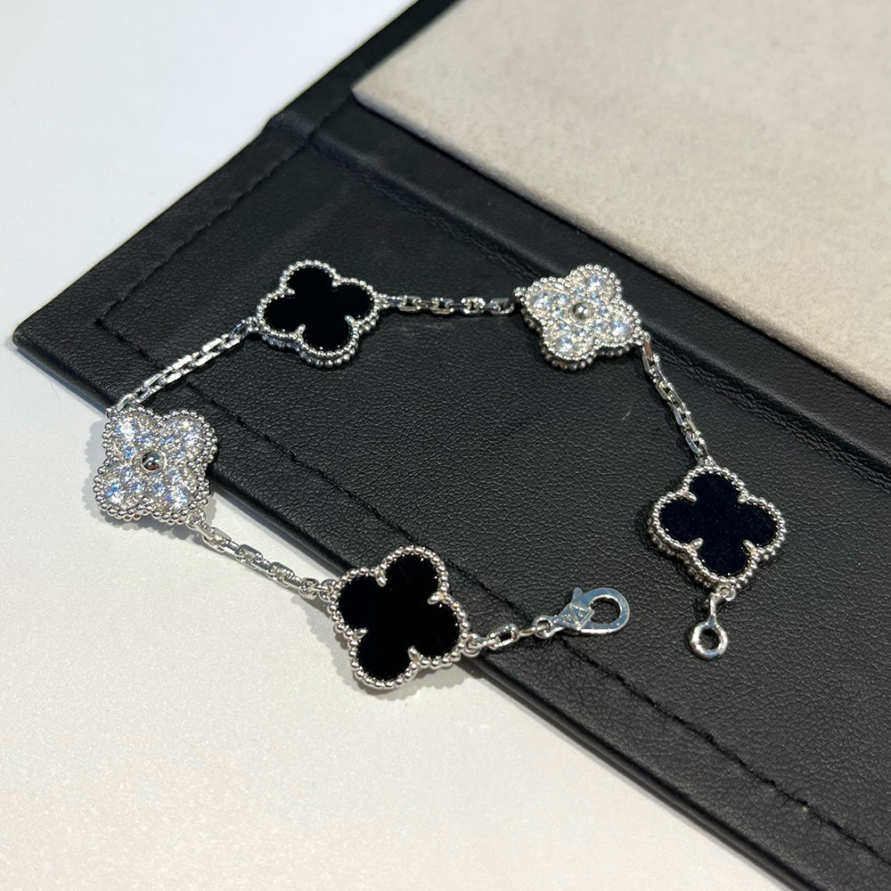 [Eterna Jewels] CLOVER 5 MOTIF ONYXS BRACELET COLLECTION