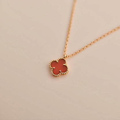 [Eterna Jewels]CLOVER MINI 9.5MM WHITE CARNELIANS NECKLACE