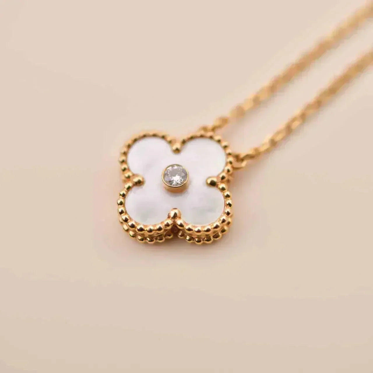 [Eterna Jewels]CLOVER 15MM DIAMOND WHITE FRITILLARIA NECKLACE