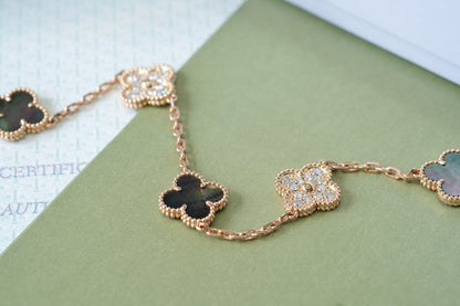 [Eterna Jewels] CLOVER 5 MOTIF GRAY MOP BRACELET COLLECTION