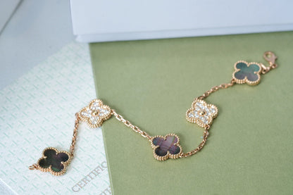 [Eterna Jewels] CLOVER 5 MOTIF GRAY MOP BRACELET COLLECTION