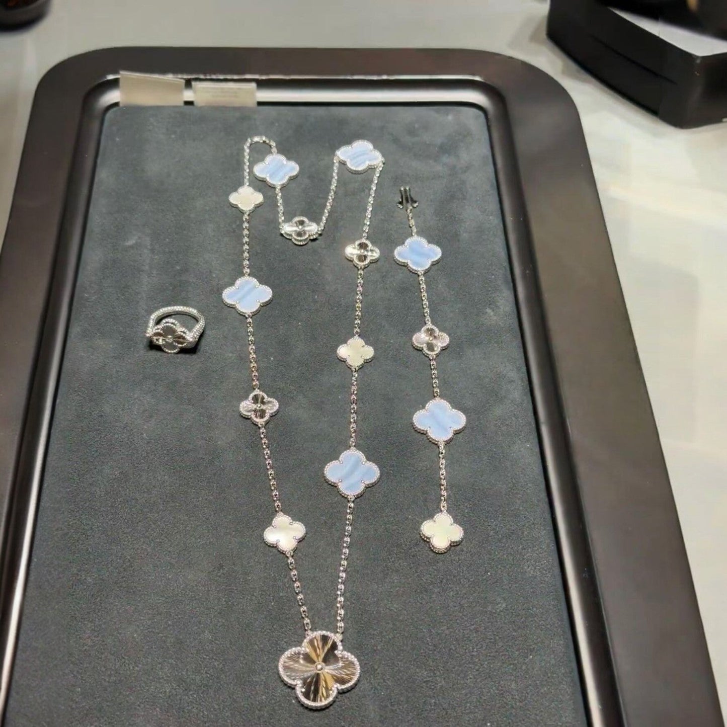 [Eterna Jewels]DETACHABLE CLOVER 15(11+4) FLOWER SILVER NECKLACE SET