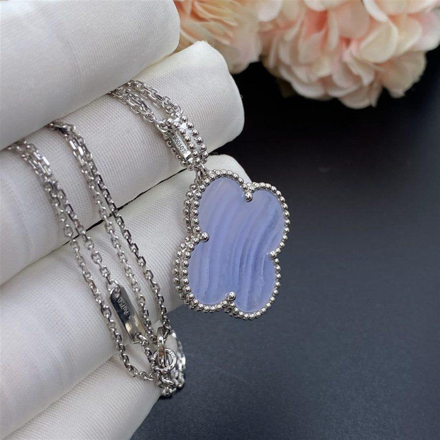 [Eterna Jewels]CLOVER SILVER CHALCEDONY BIG CLOVER NECKLACE