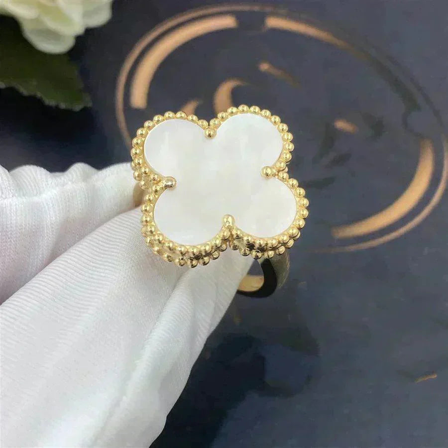 [Eterna Jewels]CLOVER WHITE MOP RING