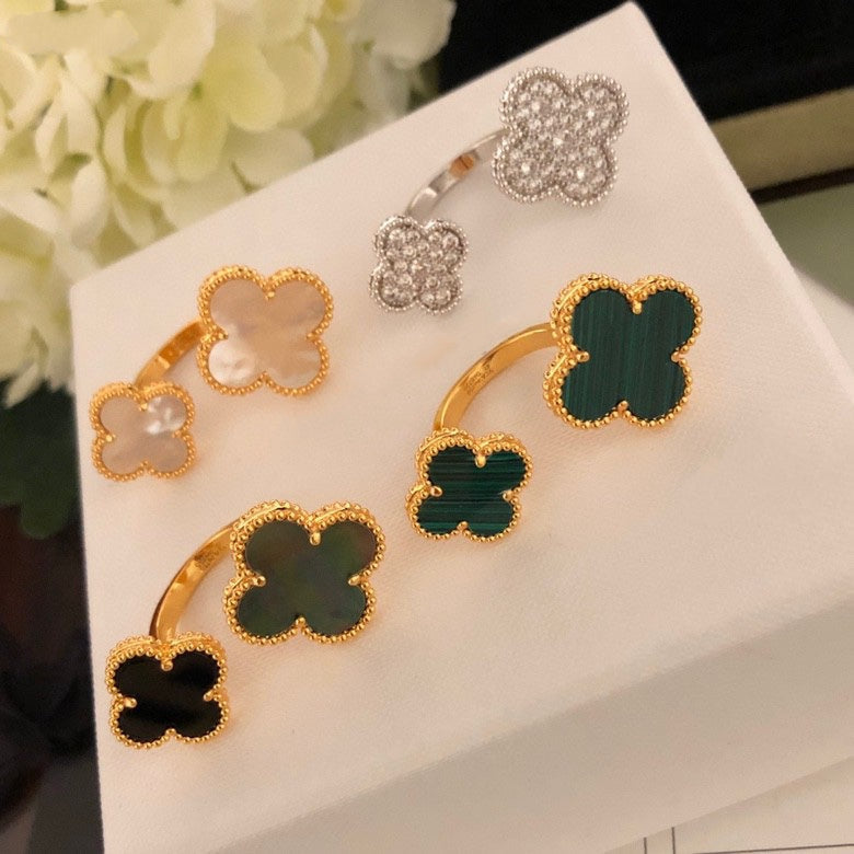 [Eterna Jewels]CLOVER BETWEEN THE FINGER RING
