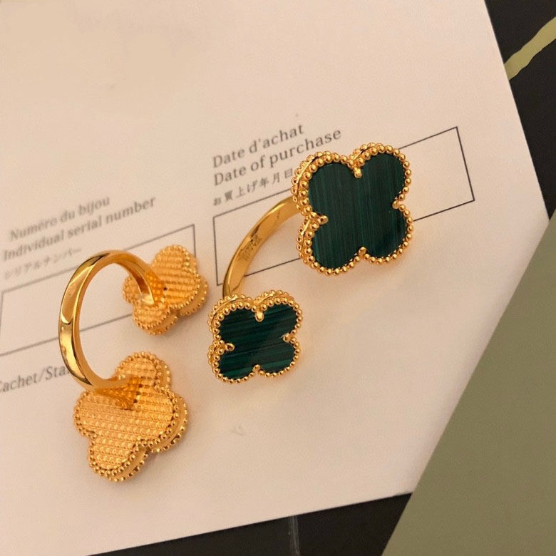 [Eterna Jewels]CLOVER BETWEEN THE FINGER RING