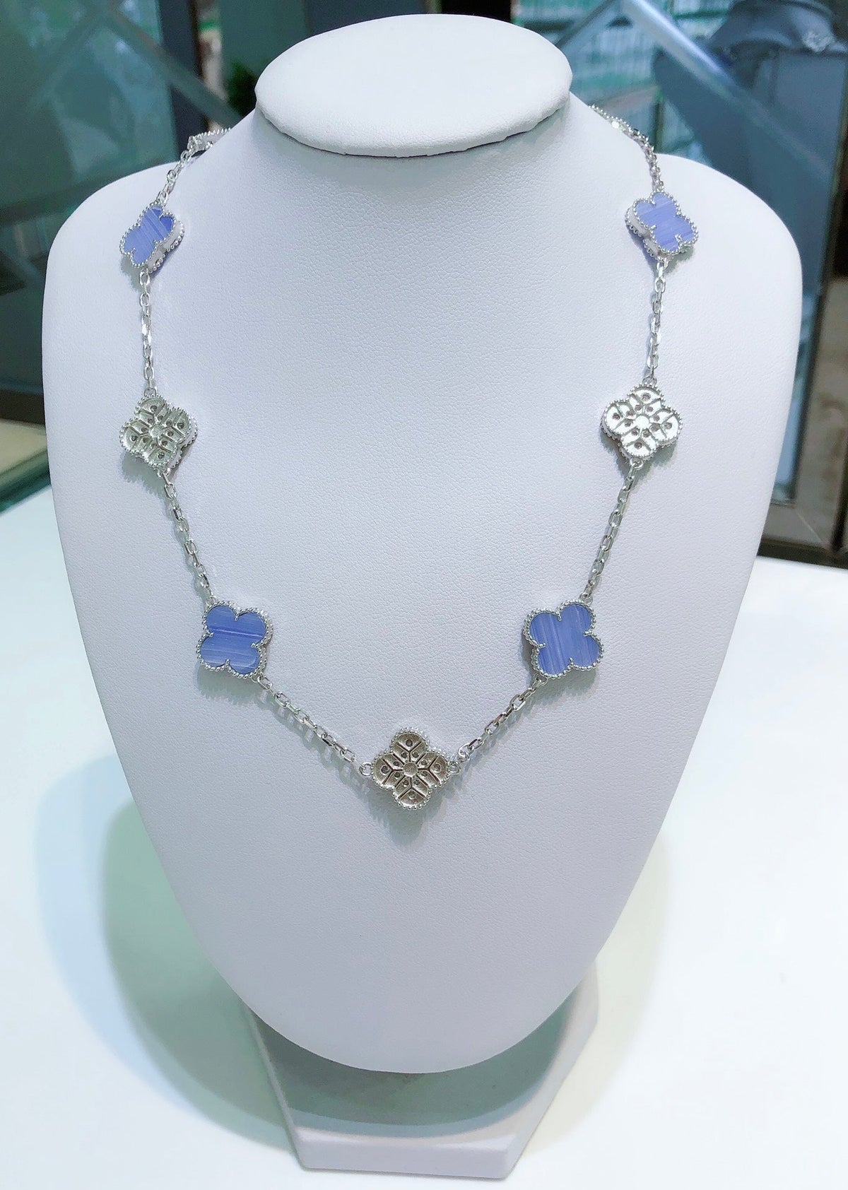 [Eterna Jewels]CLOVER 10 MOTIFS CHALCEDONY DIAMONDS SILVER NECKLACE