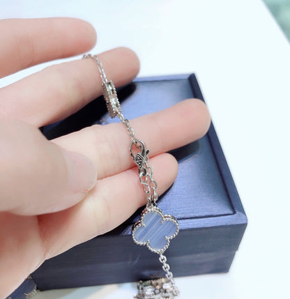 [Eterna Jewels]CLOVER 10 MOTIFS CHALCEDONY DIAMONDS SILVER NECKLACE