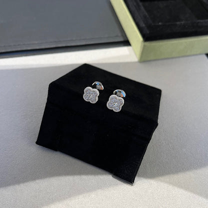 [Eterna Jewels]CLOVER MINI DIAMOND STUD EARRINGS